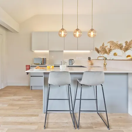 Kittiwake 1 Bedroom Studio Apartment *